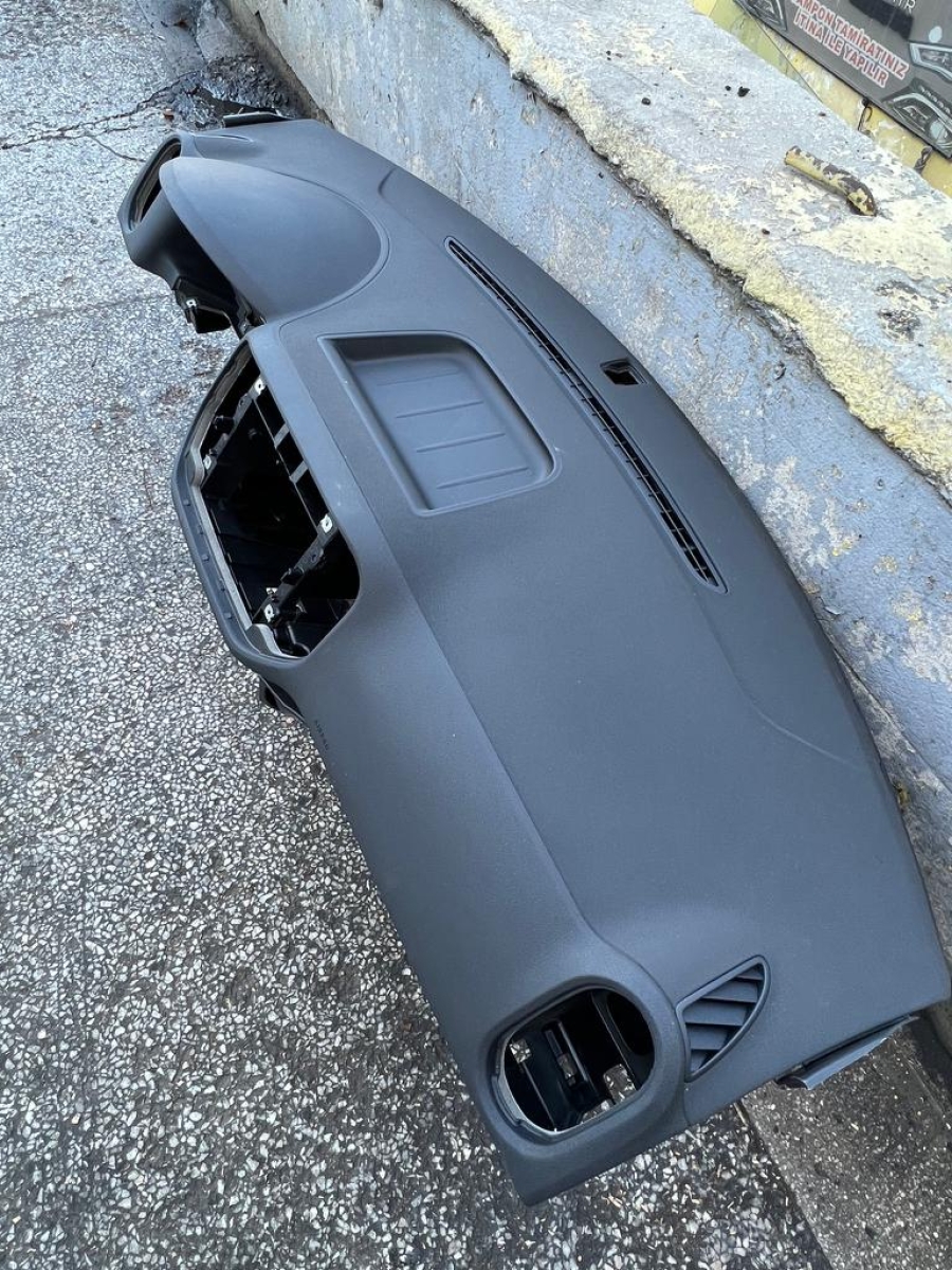 2009 - 2015 TIGUAN GÖĞÜS SIFIR