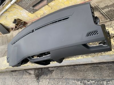 5E1857009 SKODA OCTAVİA GÖĞÜS TORPİTO DELİKSİZ