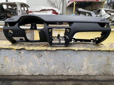 5E1857009 SKODA OCTAVİA GÖĞÜS TORPİTO DELİKSİZ