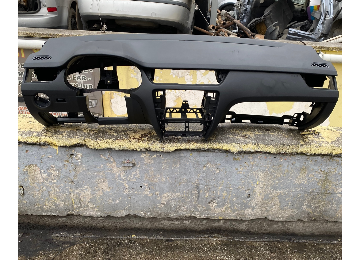 5E1857009 SKODA OCTAVİA GÖĞÜS TORPİTO DELİKSİZ