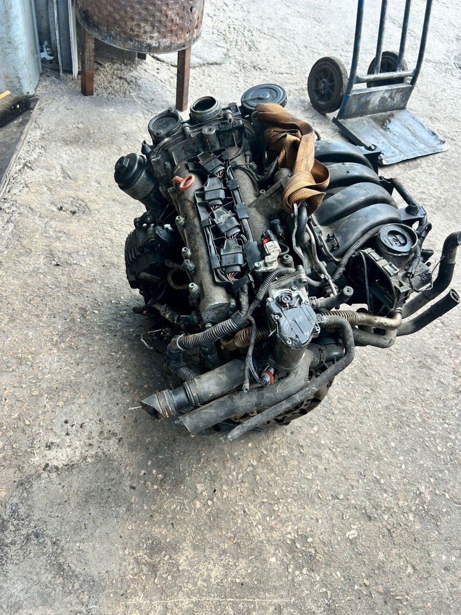 SKODA OCTAVİA 1.6 BENZİNLİ BLF MOTOR