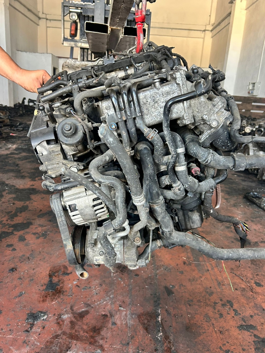 SUPERB 1.6 DİZEL CLH MOTOR