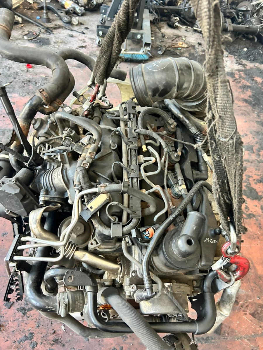 VW CRAFTER 2,0 CKUB KOMPLE MOTOR