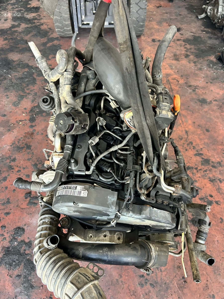 VW TRANSPORTER T6 2,0 DİZEL CAA KODLU KOMPLE MOTOR