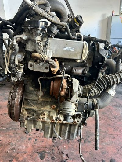 VW TRANSPORTER T6 2,0 DİZEL CAA KODLU KOMPLE MOTOR