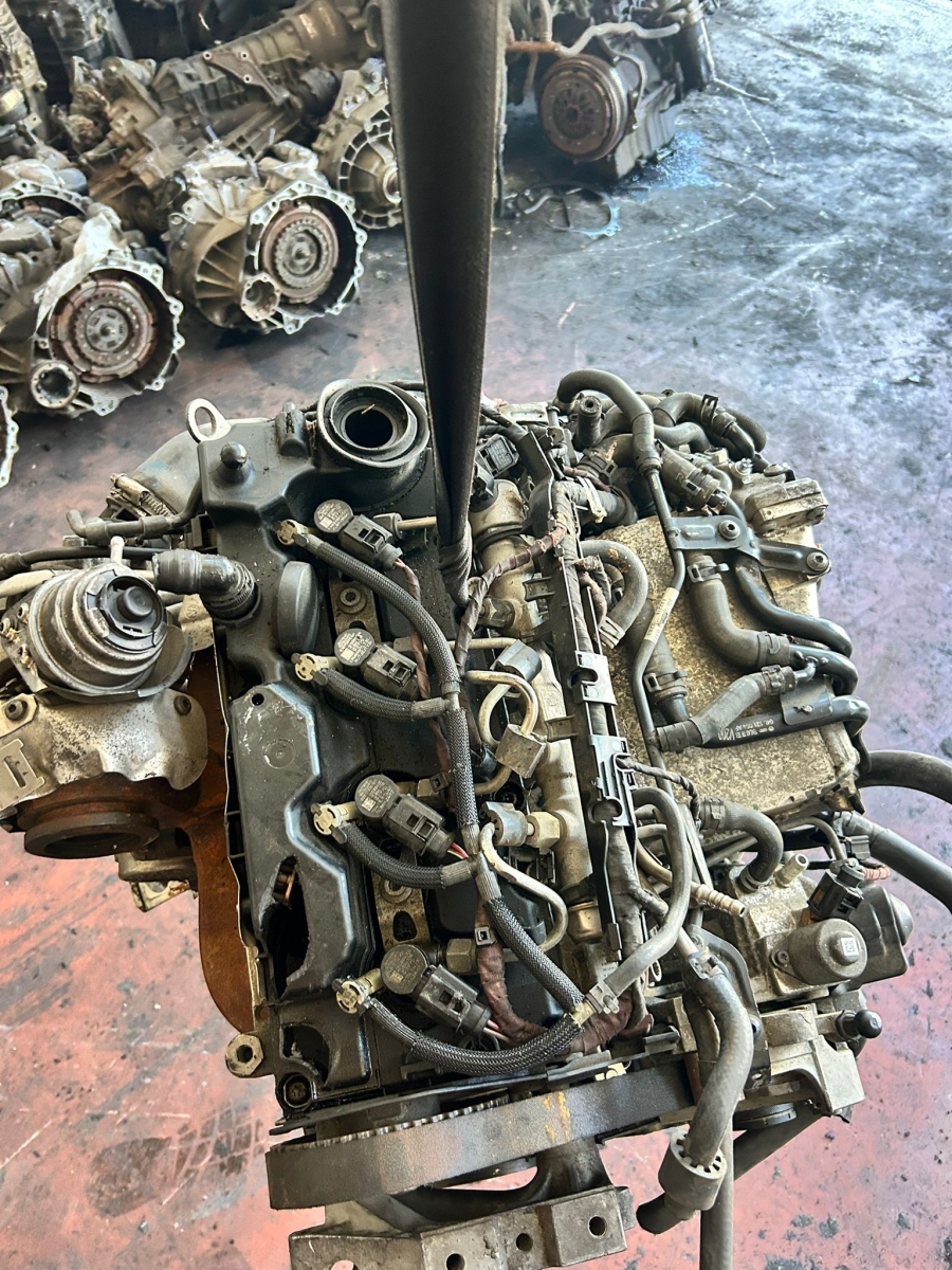VW TRANSPORTER T6 2,0 DİZEL CAA KODLU KOMPLE MOTOR