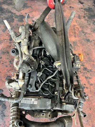 VW TRANSPORTER T6 2,0 DİZEL CAA KODLU KOMPLE MOTOR